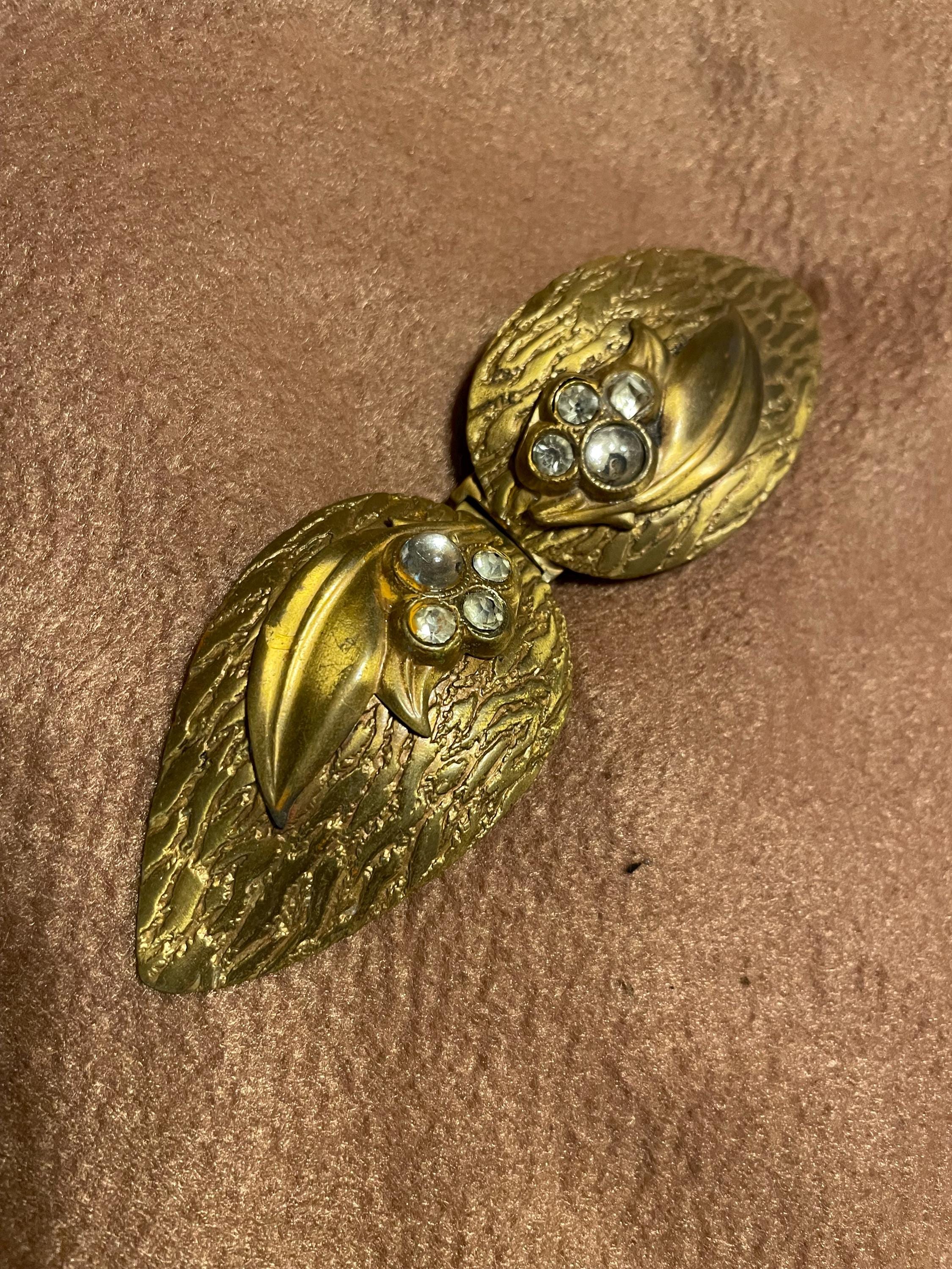 Vintage Art, Deco, Leaf Shaped Brass Belt Buckle With Glass  display picture 2