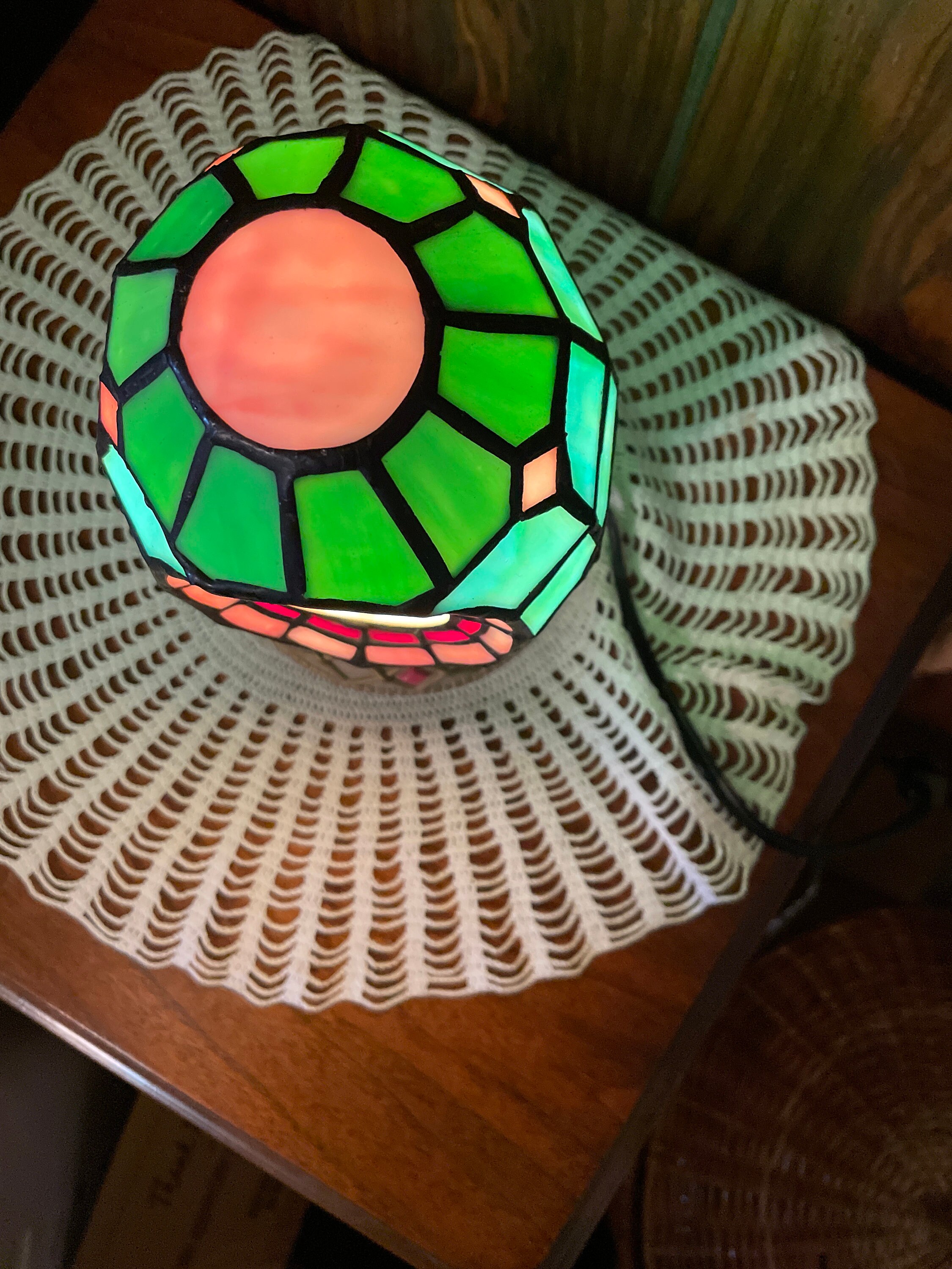 Tiffany Style Cheyenne Lamp Egg Shaped With Tulip Lighted Nightlight Etsy