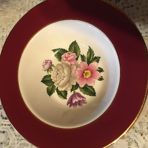 Homer Laughlin Eggshell Cavalier MARGARET ROSE Maroon Border Bowl 6&quot;