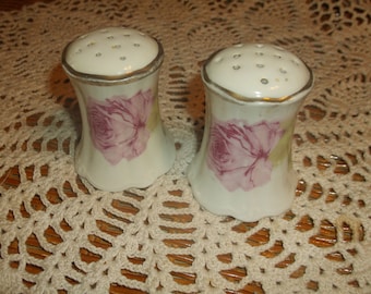 Vintage Porcelain Pink Roses on  White Salt and Pepper Shakers Royal Austria