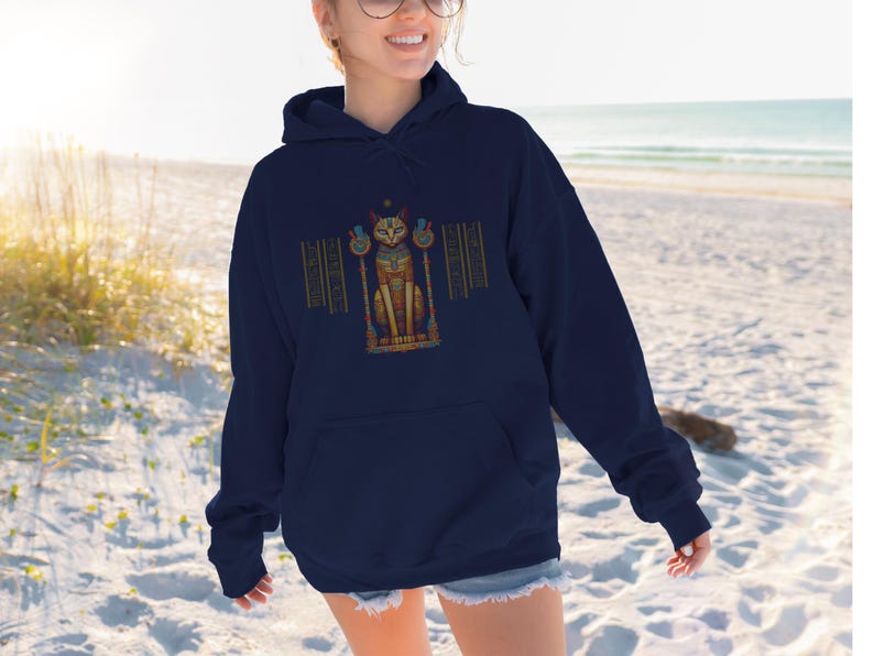 Ägyptische Katze Hoodie, altes Ägypten Sweatshirt, Gildan 18500, Katzenliebhaber Geschenk, spirituelle Kleidung, New Age Mode, Hieroglyphen, Ägyptologe Bild 4