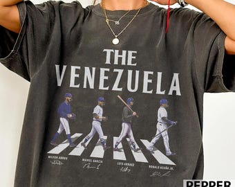Das Venezuela Walking Road Baseball Comfort Colors Shirt, Ronal Acuna Jr Luis Arraez Geschenk für Fan Baseball Unisex