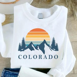 Vintage Colorado Sweatshirt, Colorado Mountain Shirt,Colorado Vacation Tee,Camping Shirt,State Sweater, Colorado Crewneck, Nature Lover Gift