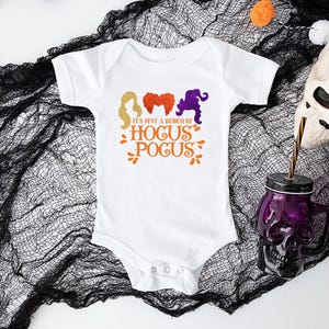 Sanderson Sisters Tshirt, It's Just a Bunch of Hocus Pocus Shirt, Girls Halloween Party Shirts, Hocus Pocus Tee, Womens Halloween Gift Shirt afbeelding 5