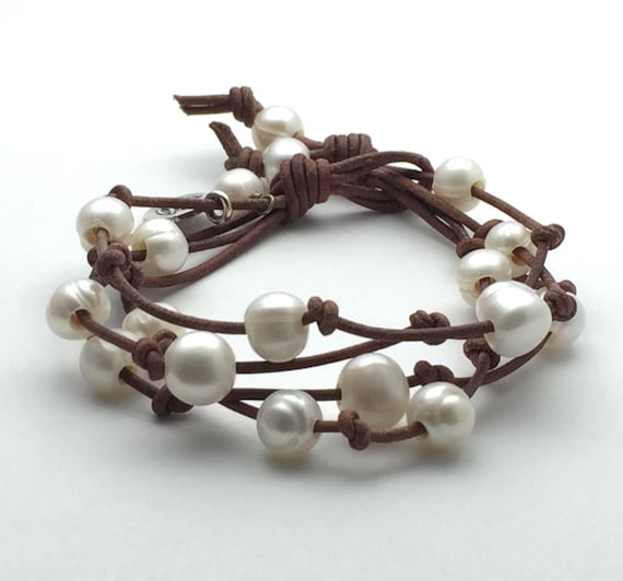 Bengal 9–11mm Pearl Suede Bracelet – The Freshwater Pearl  Multi Strand Fresh Water Brown Pearl Bracelet display picture 1
