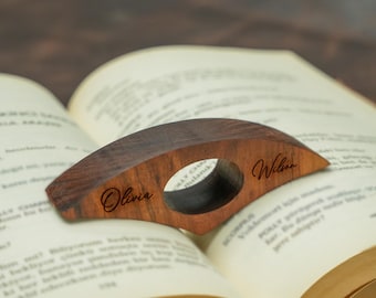 Custom Monogram Wooden Book Page Holder: Personalized Thumb Bookmark for Book Lovers