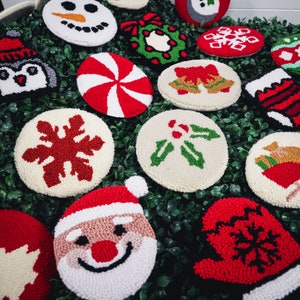 Christmas Punch Needle Coasters, Christmas Mug Rug, Handmade Coasters, Christmas Home Decor Coasters Set, Embroidered Christmas Gift Idea