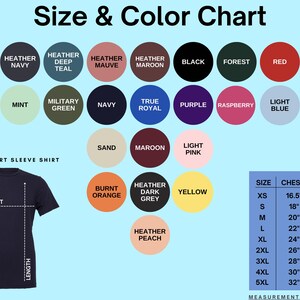 Puede incluir: Tabla de tallas y colores para una camiseta de manga corta unisex. La tabla muestra 24 colores diferentes, incluyendo blanco, negro, rojo, azul, verde y gris. La tabla tambi&eacute;n incluye una gu&iacute;a de tallas con medidas de pecho y largo en pulgadas.