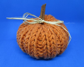 Calabaza de punto, tejida a mano, decoración de otoño, decoración de otoño, decoración del hogar, calabaza, canela en rama, decoración de otoño, decoración de otoño