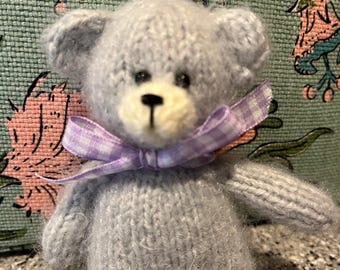 Osito de peluche pequeño, oso de punto, osito pequeño, oso tejido a mano, oso gris peludo, osito de peluche pequeño, osito de peluche miniatura