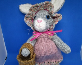 Coniglietta lavorata a mano con cestino, decorazione pasquale, 30 cm di altezza