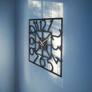 Square Line Large Wall Clock,Handmade Metal Wall Clock, Unique Circle Wall Clock, Silent Metal Clocks, Regular Numerals Wall Clock,Home Gift