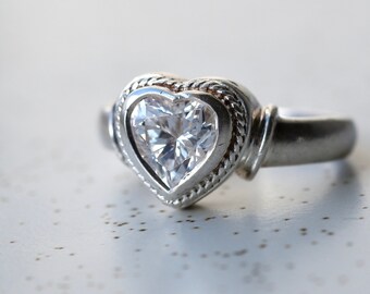 Vintage Sterling Cz Sparkly Sweetheart Gem Ring