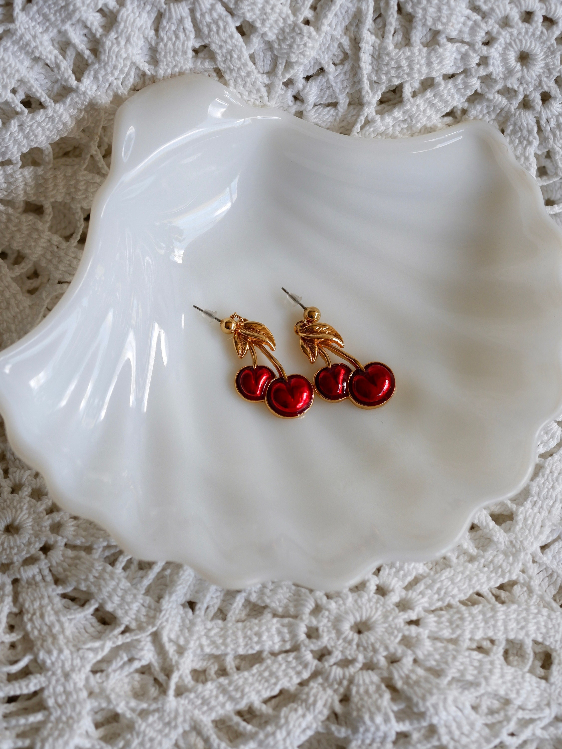 ■VINTAGE HOLLYWOOD■ Fruit Drop Earrings VH2336EA014B Vintage 14k Gold Freeform Organic Diamond Ruby Angel Skin