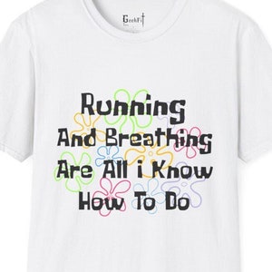 Laufen und Atmen sind alles, was ich kann, Schwamm Cartoon Runner Sweatshirt, Nostalgie Workout Tank Top, lustiges Marathon Fitness T-Shirt