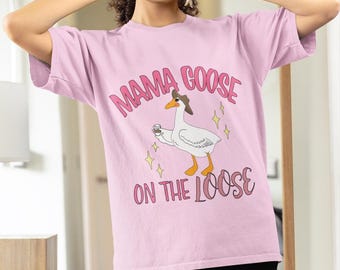 Mama Goose Coffee T-Shirt, Silly Goose Tee, Pregnancy Announcement Shirt