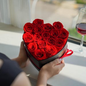 Heartfelt Eternity - Luxe Preserved Red Roses in Heart Box