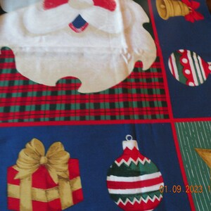 Christmas Quilt Wallhanging Fabric 36 x 46 image 4