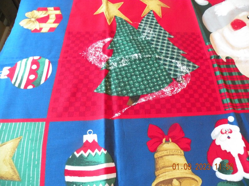 Christmas Quilt Wallhanging Fabric 36 x 46 image 3