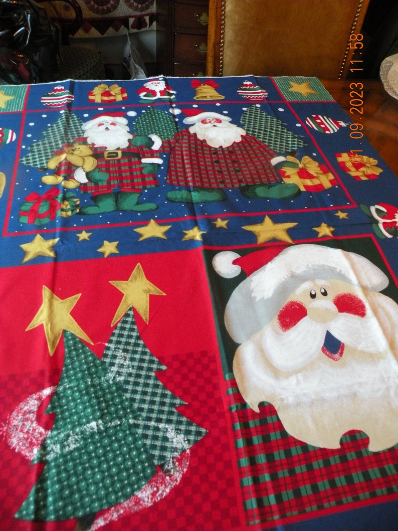 Christmas Quilt Wallhanging Fabric 36 x 46 image 1