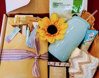 Blind date with a book box, Hygge Gift Box, Bookish Self Care Box, Blind Date With a Book, Get Well Gift, Teacher appreciation gift for her