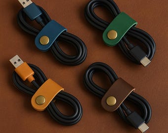 Organizzatore per cavi singolo in pelle Crazy Horse / Fermacavo da 3,5" per scrivania, viaggio e casa / Clip per la gestione dei cavi del caricabatterie degli auricolari