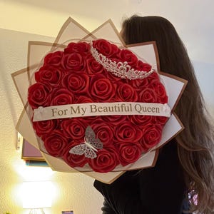 Satinrosen,Rosenbouquet, Rosenstrauß,Glitzer, Rosa,Krone,Geburstag,Jahrestag, Verlobung,Hochzeit, Deko, Rosen, Ewige Rosen