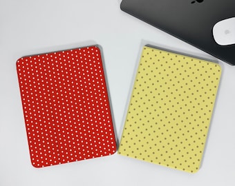 Funda para iPad con lunares rojos y portalápices para iPad 10.º, iPad Pro 2024 y 2025, iPad Mini y iPad Air6/7, funda personalizada con función de encendido y apagado automático.