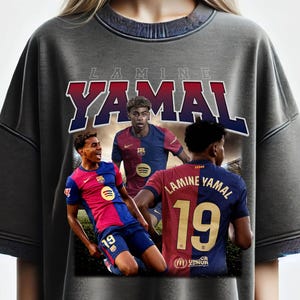 Diseño de camiseta retro Lamine Yamal de los 90, diseño de camiseta pirata Lamine Yamal, transferencia DTF de fútbol, sublimación de fútbol, descarga digital PNG.