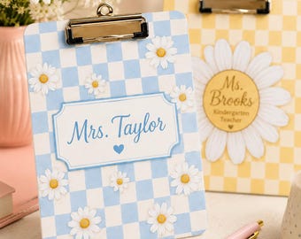Personalized Teacher Acrylic Clipboard, Custom Name Daisy Clipboard, Checkered Classroom Supplies, Teacher Appreciation Gift