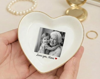 Personalized Grandma Photo Jewelry Dish – Custom Nana Keepsake, Family Memory Trinket Dish, Memorial Gift for Grandma, Love You Nana Gift