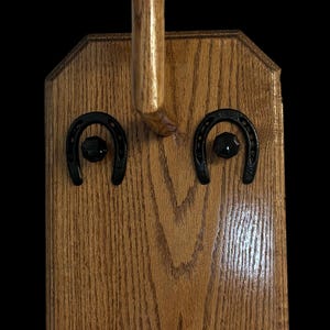 Stetson and spur display mount (vertical)