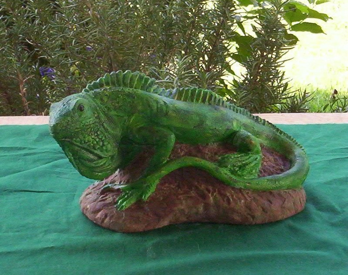 IGUANA STATUE For Homes And Gardens Etsy