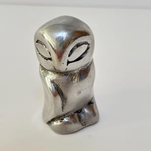 Vintage MCM Gordon Hoselton Signed Aluminum Owl Sculpture Figurine #275 2&quot;
