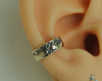 Gold Tree of Life Ear Cuff/ Conch ear cuff / 14K Gold Tree/ Conch Pierced cuff /piercing / Gold tree ear cuff / Gold tree earring