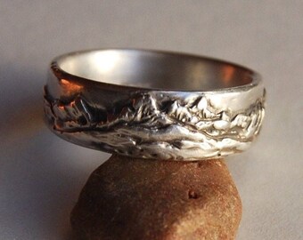 Three Sisters Mountain Band / Landscape Wedding Band / Silver 7mm Band / Unisex silver Bands / Cascade Range Oregon / wedding band