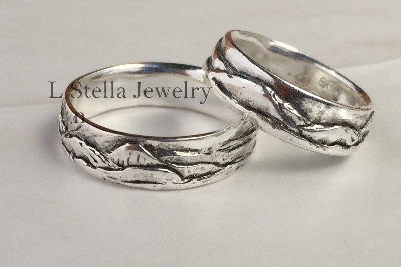 Mountain Wedding Band / 14K wedding Band / Gold Landscape Band  / Rocky Mt Range / 6mm wedding Band / White, Red or Yellow band / hikers