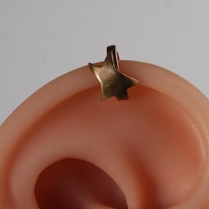 Star Clicker Hoop Helix earring, Bronze Star, Pierced Conch Star hoop cuff,earring star earring in bronze, Small, 12mm Outside diameter