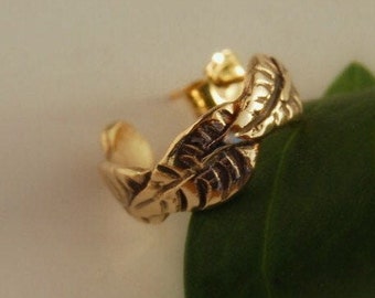 Gold Leaf Earring / Pierced Gold ear cuff / 14K Gold Hoop Earring / Leaf Cuff / Pierced Helix Cuff / Ear Cartilage Piercings / 16 gauge