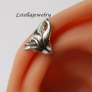 Floral Ear cuff / Lily Ear Cuff / Pierced flower cuff / Non pierced floral cuff /  sterling silver cuff / gold flower cuff / Lily earring