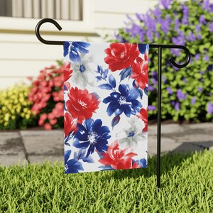 Floral Garden Banner Colorful Outdoor Signage Decorative Flag for Home Seasonal Yard Decor Garden Party Decoration Festive Floral Flag