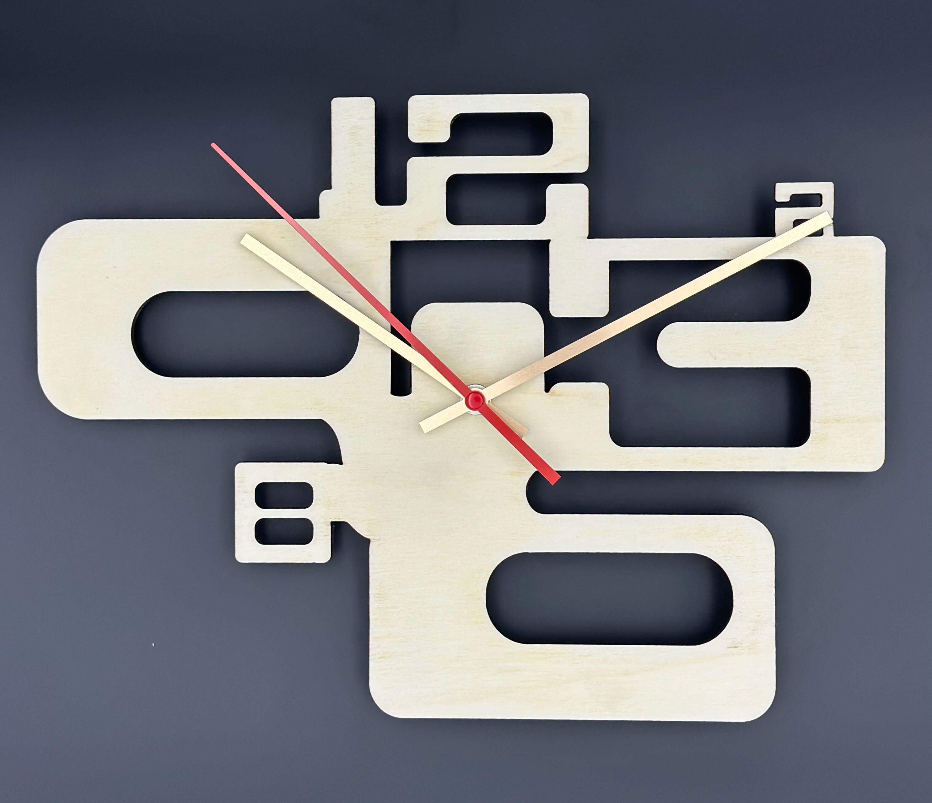 Modern wall clock – stylish, quiet & functional