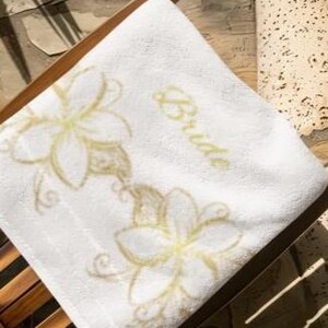 Bride Beach Towel, Honeymoon Gift, Just Married Towel, Newlywed Beach Accessory, Wedding Vacation Must-Have