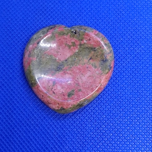 Heart Worry Stone: Healing Crystal Palm Stone, Stress Relief Gift