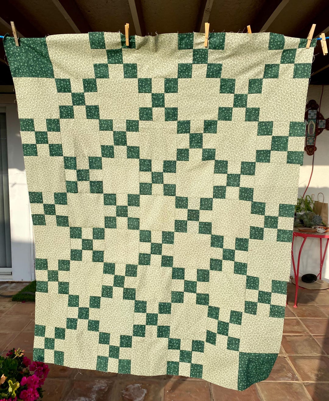 Lucky Irish Quilted Sofa Cover NCU0NTD1373