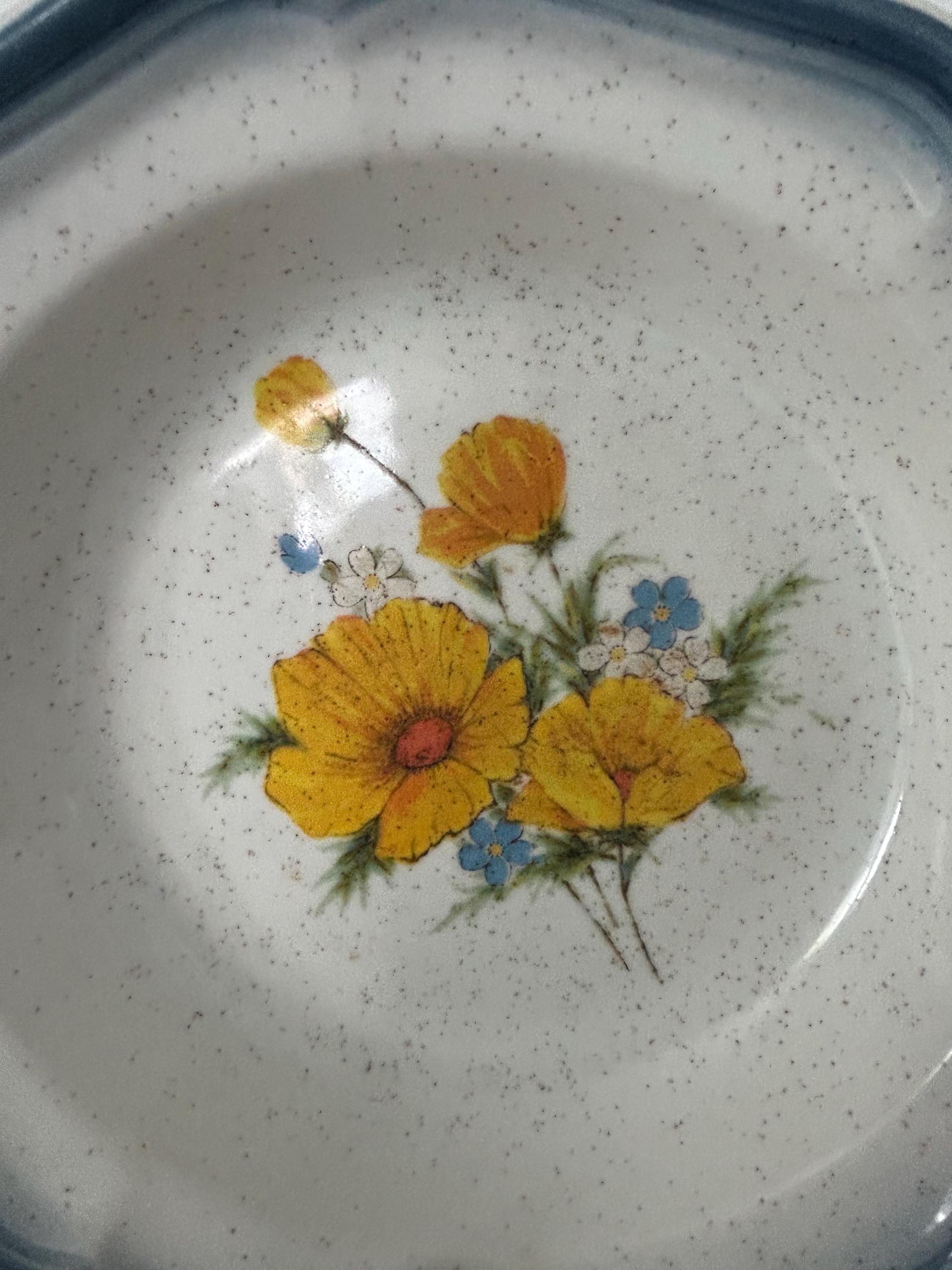 Vintage Mikasa Country Club Bowl Set: Yellow Poppies, Blue Trim - Etsy