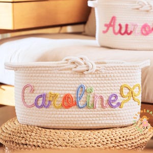 Benutzerdefinierte Baby Name Korb, Baby-Dusche-Geschenk, Neugeborenen Geschenk, Baby-Geschenkkorb, Kinderzimmer Geschenk, Haustier Spielzeug Aufbewahrungskorb, Geschenke für Mädchen Jungen Familie