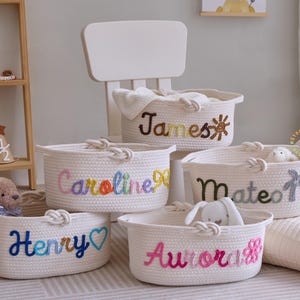 Kosz z imieniem dziecka, prezent na baby shower, prezent dla noworodka, kosz prezentowy dla dziecka, prezent do pokoju dziecięcego, kosz do przechowywania zabawek dla zwierząt, prezenty dla dziewczynek, chłopców, rodziny