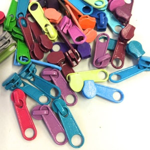 30 Long Pulls for #3 Bag & Purse Craft Zippers, Head to Head