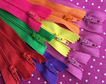 24" Bag, Pouch or Purse Zippers - 25 pcs. Misc. Colors